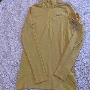 Nike golf dri fit half zip size small